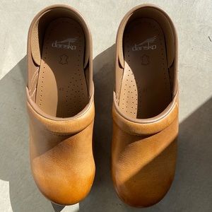 Brand New Dansko clogs
